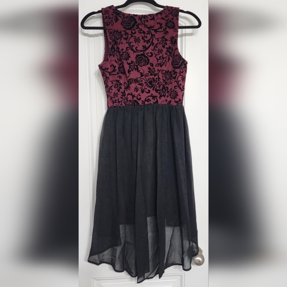 High-Low Dress - Picture 4 of 4
